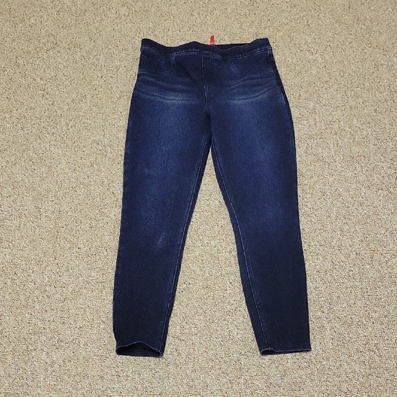 SPANX Denim - SPANX Dark Blue Pull On Skinny Jeans Sz Large Faux Front Pockets.